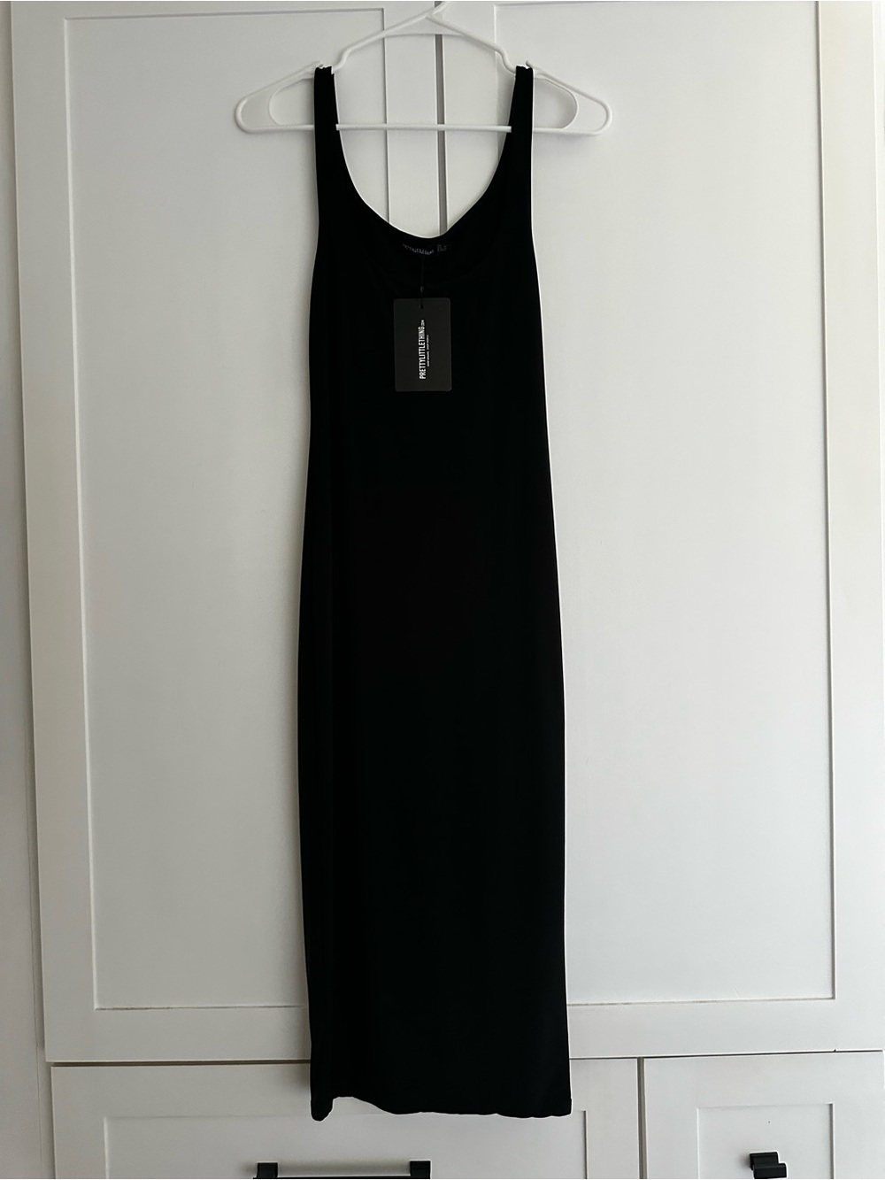 PrettyLittleThing Black Scoop Neck Midi Dress